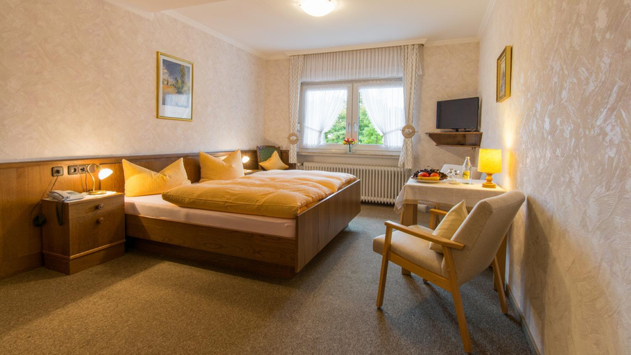 Bedroom 2, Landhotel Gasthof zur Post, Hochsauerlandkreis