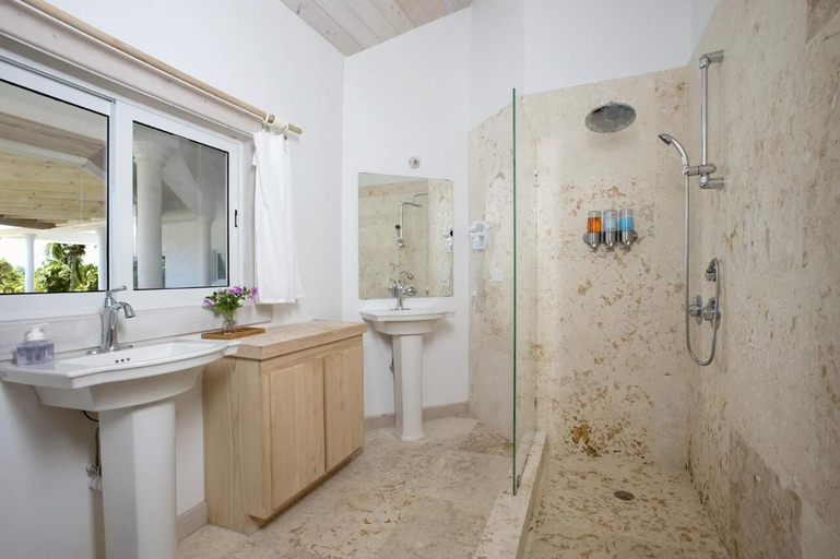 Bathroom 3, Dream Villa: Private Oasis Above Pink Sand Beach