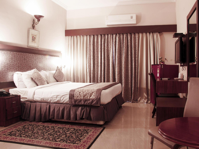 Bedroom, GIS LEGACY, Hyderabad, Hyderabad