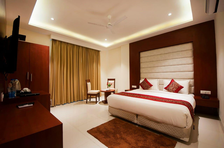 Bedroom 2, Hotel Z Suites, Mahipalpur - Delhi Airport, West