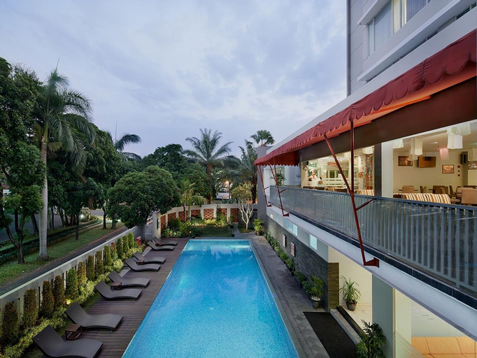 Swimming Pool 1