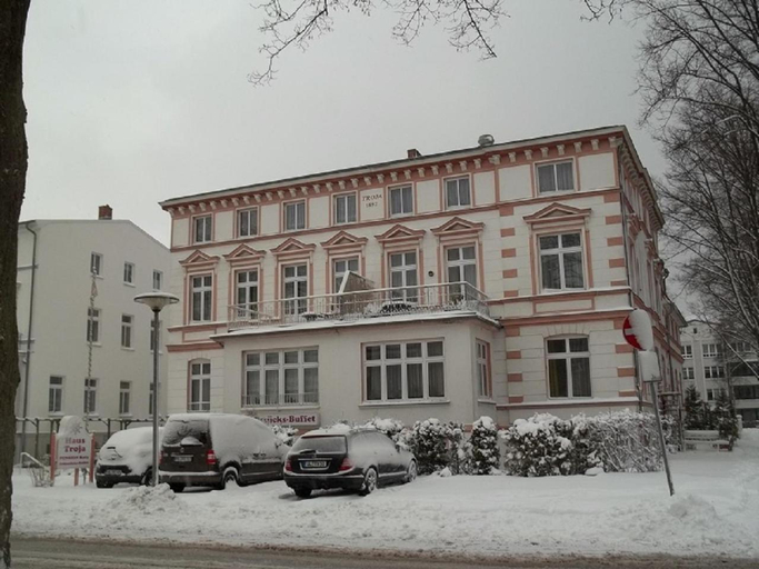 Others 4, Haus Troja, Rostock
