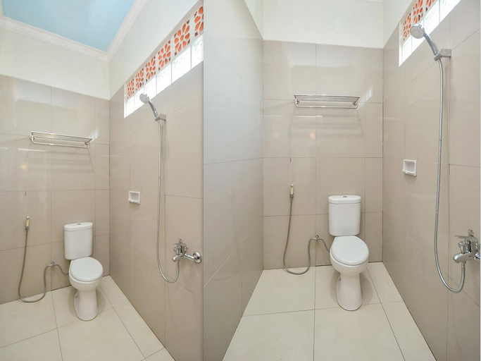 Bathroom, OYO 2945 Hotel Pondok Idaman, Pangandaran
