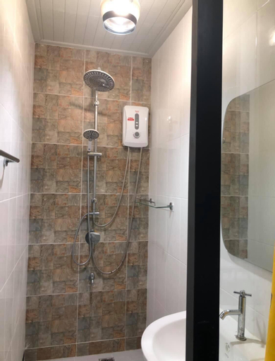 Bathroom 3