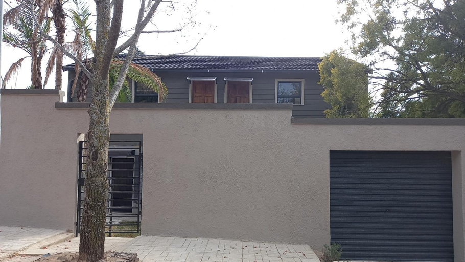 Others, The Jukskei Stay, City of Johannesburg
