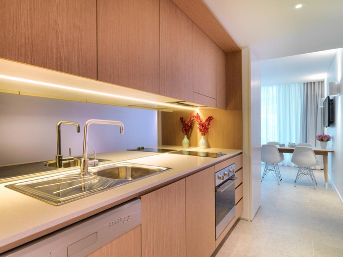 Dining Room 8