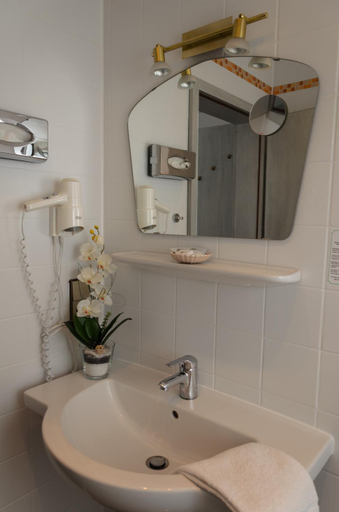 Bathroom, Hotel Rheingraf, Rhein-Lahn-Kreis