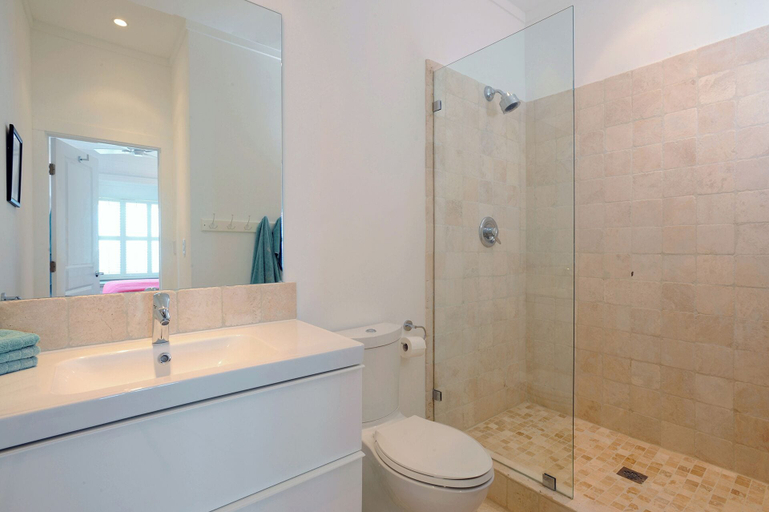 Bedroom 3, Coastal Haven: Charming Beachfront Cottage With Pool