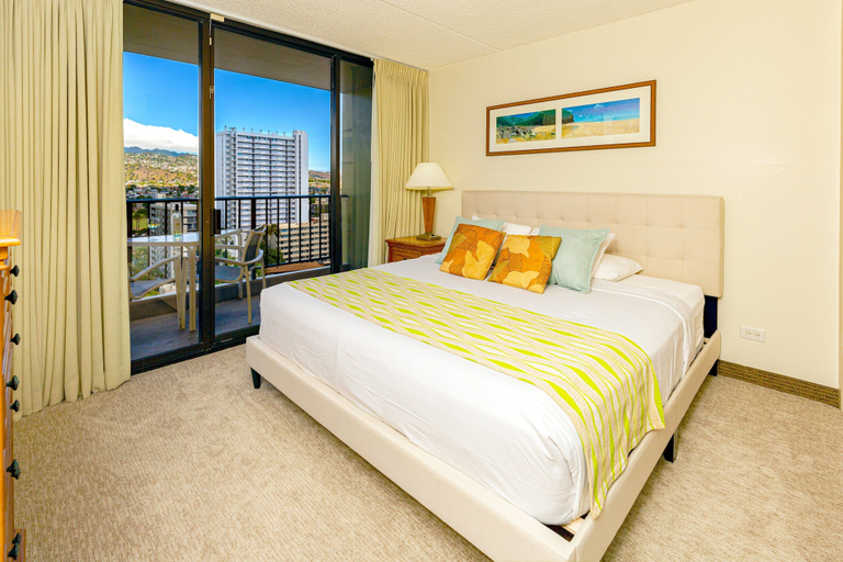 Bedroom 3, Waikiki Sunset Close to Beach with Parking, Honolulu