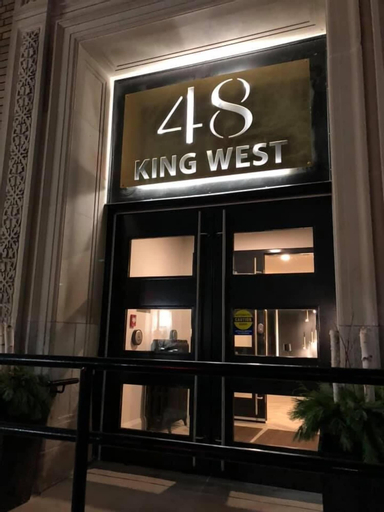 48 King West Boutique Hotel, Leeds and Grenville