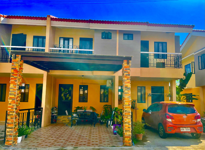 Exterior & Views 1, Mackies Place Unit C with Pool Villa (3 Bedrooms ), Puerto Princesa City