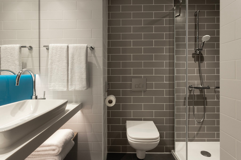 Bathroom 3, Holiday Inn Express BRUSSELS - AIRPORT, Vlaams Brabant