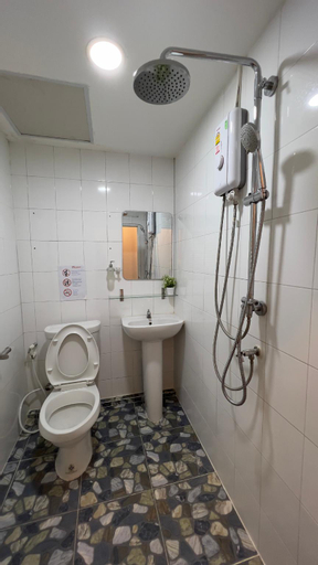 Bathroom 4