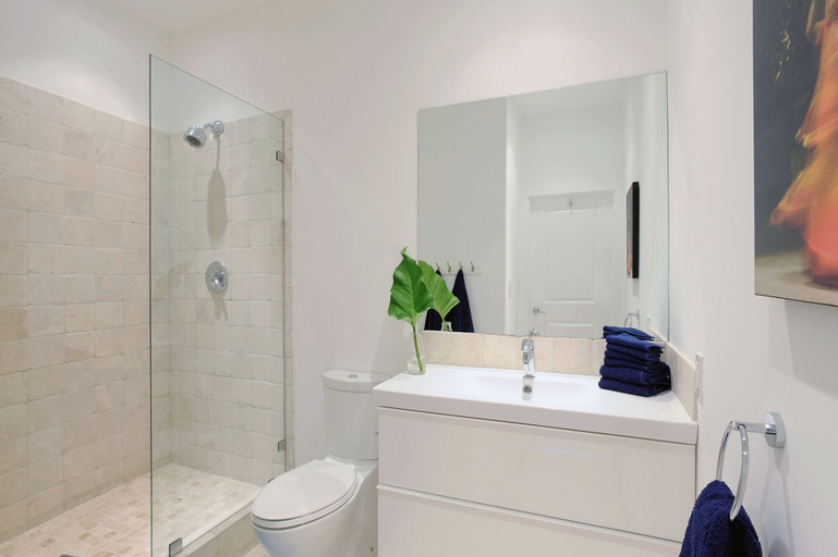Bathroom 3, Tropical Escape: Exclusive Villa With Panoramic Ocean Vistas