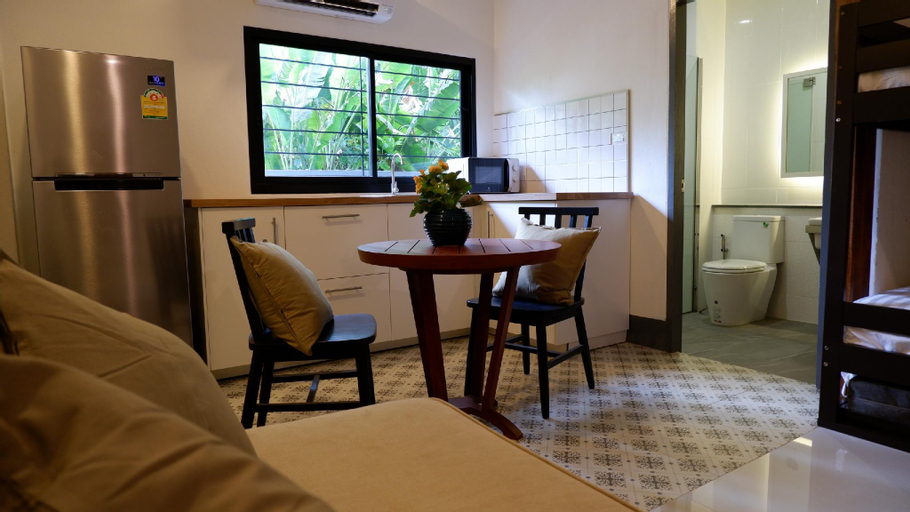 Dining Room 6