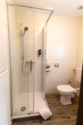 Bathroom 3, Metzgerwirt Vieh Heli, Gmunden