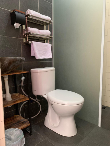 Bathroom 4