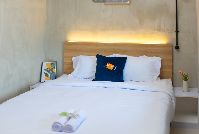 Behomy Crown Tangerang Room Type - Standard Room (Double Bed)