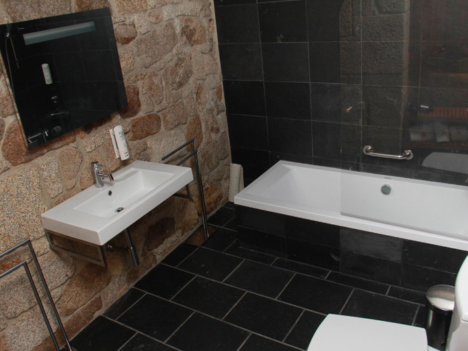 Bathroom 2, Casa Museu, Vouzela