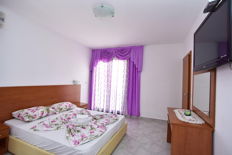 Bedroom 3, Apartments Mara