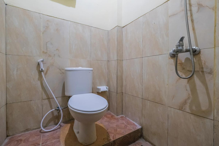 Bathroom 9