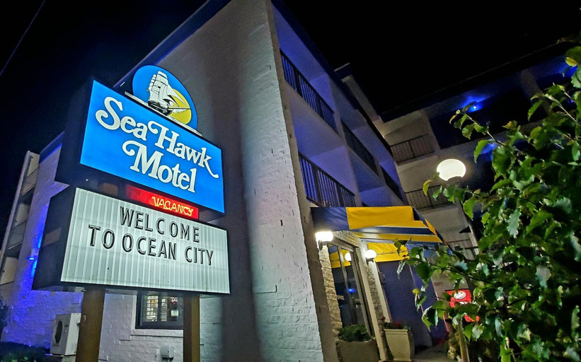 Others 4, Sea Hawk Motel, Worcester