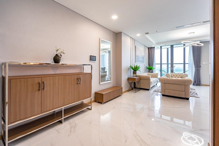 Others 3, Best View with 3 beds at L81 beside Vincom Center, District 10