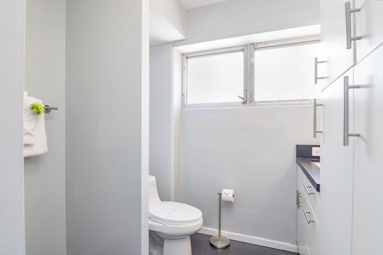 Bathroom 4, 2BR/2BA Condos in Kuhio at Waikiki with Parking!, Honolulu