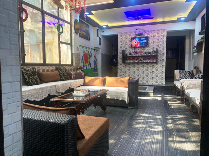 Public Area 2, Mayur Villa, Agra