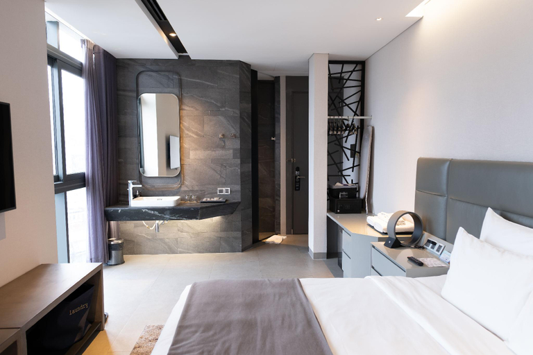 Bedroom 9
