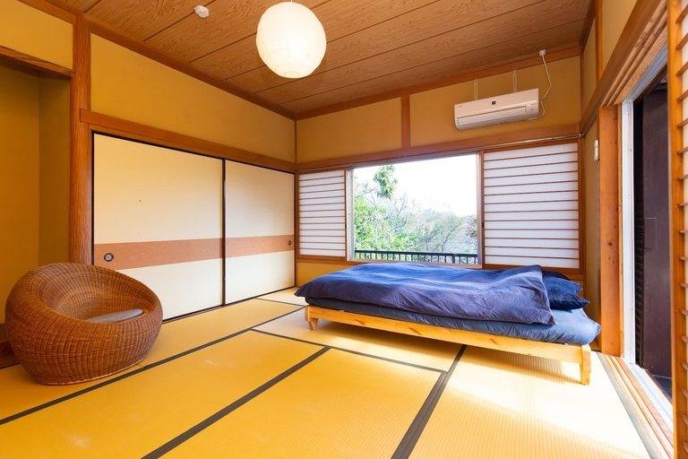 Bedroom, Cozy Villa with Hot Springs and Nature, Itō