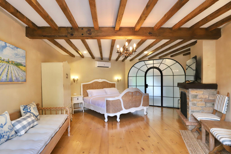 Bedroom 10