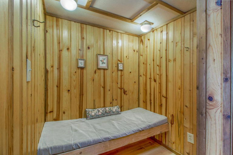 Bedroom 3, West Beach Resort, San Juan