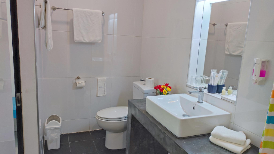 Bathroom 3