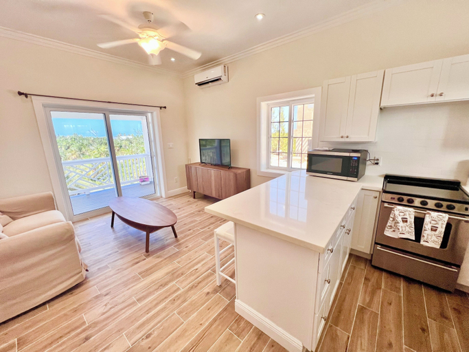 Others 5, Palms Paradise: Romantic Beach House