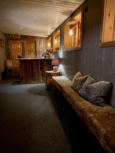 Public Area, Buustamons Fjallgard, Åre