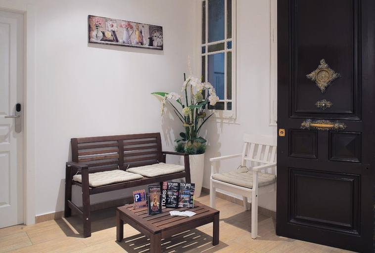 Public Area 2, Hostal Balkonis, Barcelona