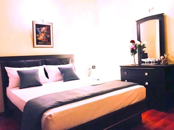 Bedroom, Luxury bed room with balcony and private lobby, Negombo