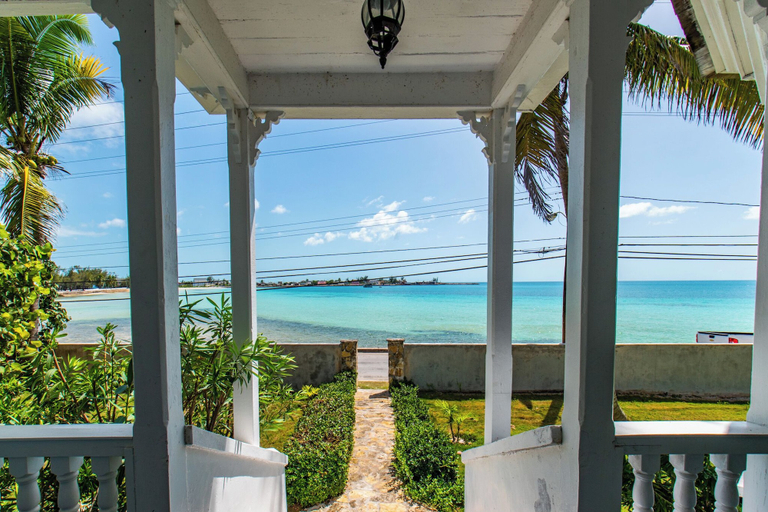 Others 5, Oceanfront Oasis: Luxury Home With Sunset Views