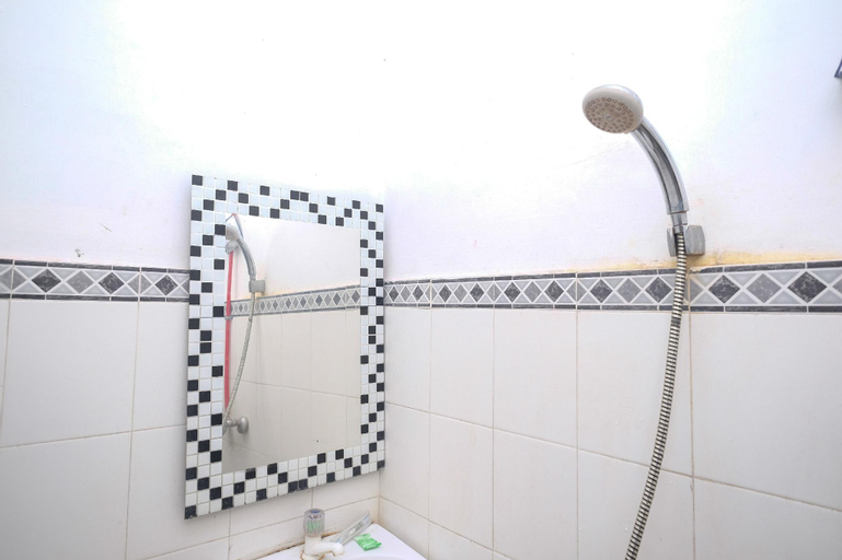 Bathroom 6