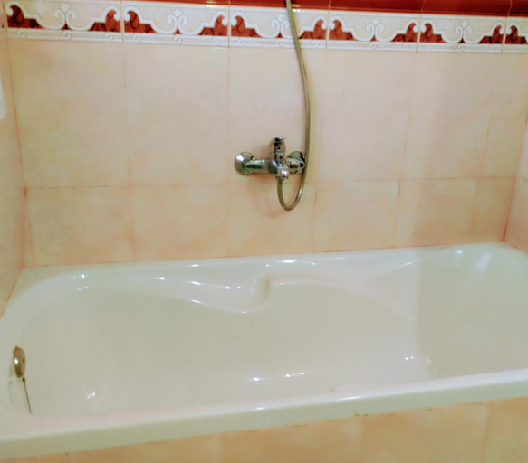 Bathroom 2, La Casa de Mima, Barcelona