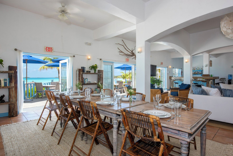 Food & Drinks 4, Windermere Wonder: Historic Home With Club Access