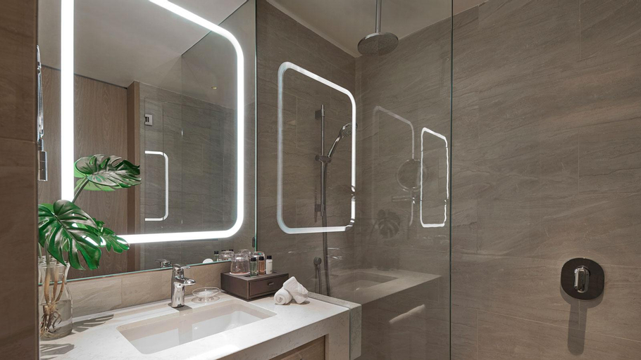 Bathroom 9