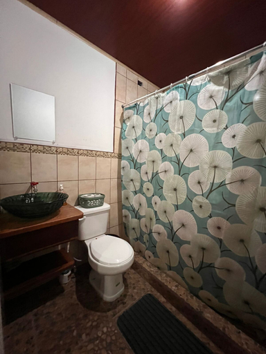 Bathroom 4, Casa Alejandro de los caballeros, Antigua Guatemala