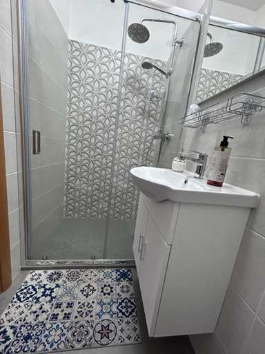 Others 4, B&B Claustro Mirti, Bari