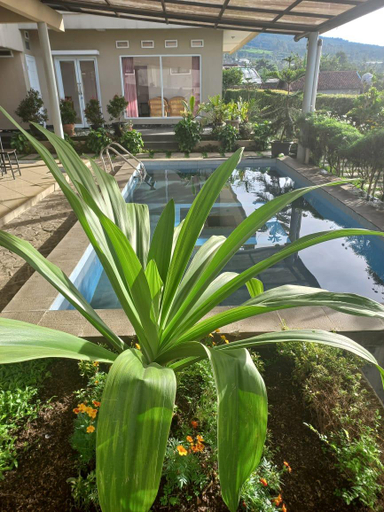 Exterior & Views 5, Villa Madeena, Bandung