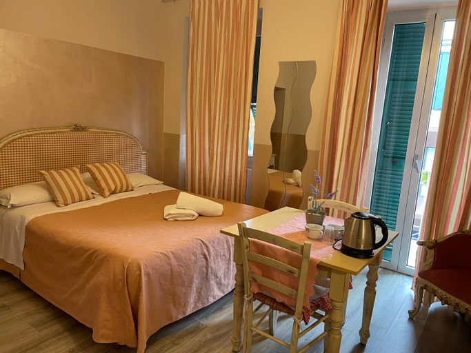 Bedroom 2, Nonna's Affittacamere, Imperia