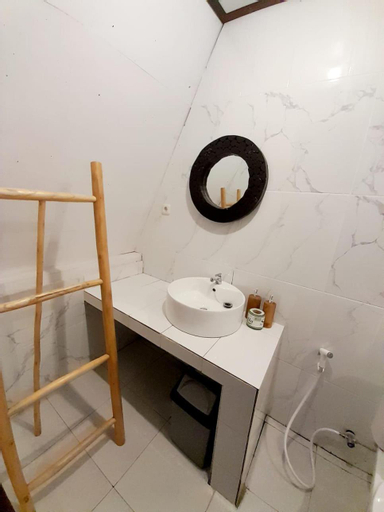 Bathroom 8