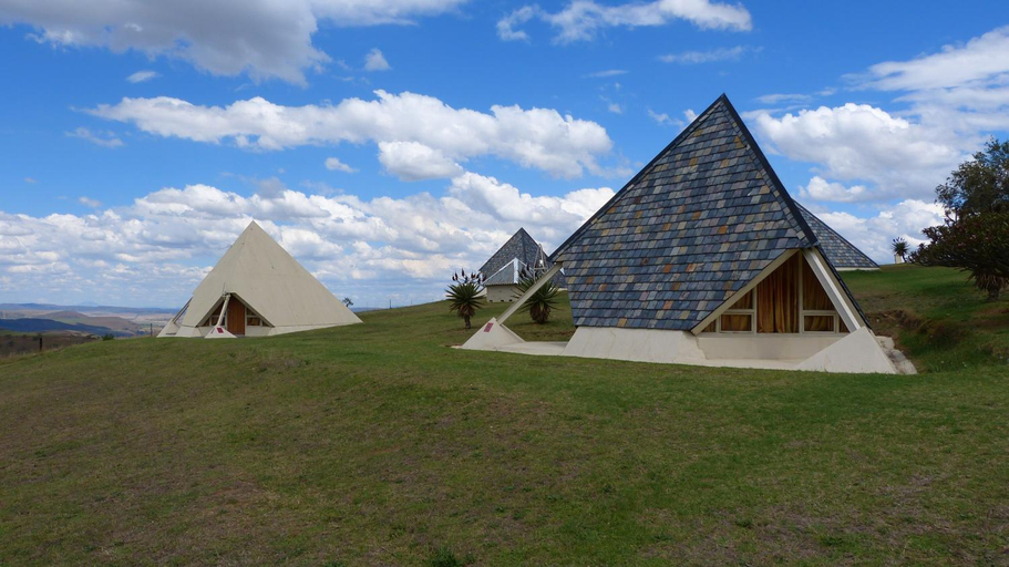 Others 5, Pyramids Motel, Uthukela
