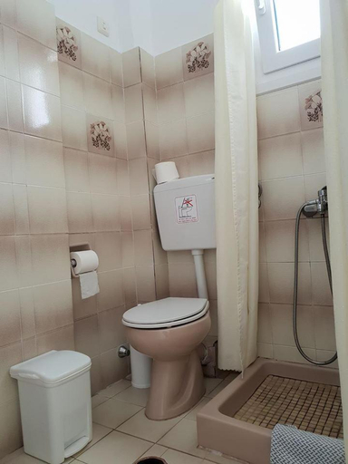 Bathroom, Alkyon Hotel, South Aegean